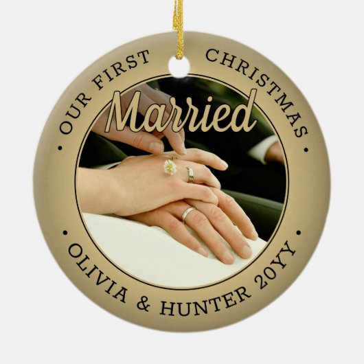2 Photo私たちの初めてのクリスマス結婚したブラックと金ゴールド セラミックオーナメント (裏面)
