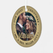 2 Photo Newlyweds 1stクリスマスブラック結婚したと金ゴールド メタルオーナメント (正面左)