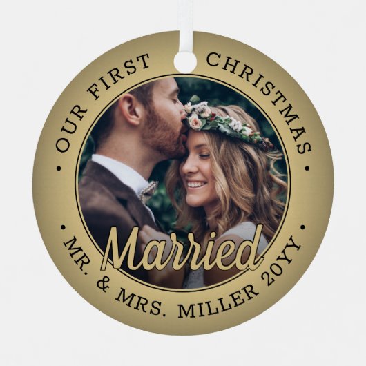 2 Photo Newlyweds 1stクリスマスブラック結婚したと金ゴールド メタルオーナメント (正面)