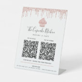 2 QRコードここに支払うピンクローズ金ゴールドカップケーキグリッター 台座サイン (正面)