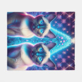 2 Siamese Kittens Posing In With Christmas Tree フリースブランケット (正面(横))