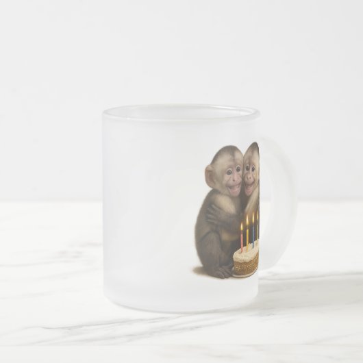 2 sweet Capuchin monkeys lovingly embrace each oth フロストグラスマグカップ (正面右)
