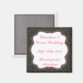 2"x2" ダマスク/ストライプ ピンククロウ アナウンスメント マグネット (正面/裏面)