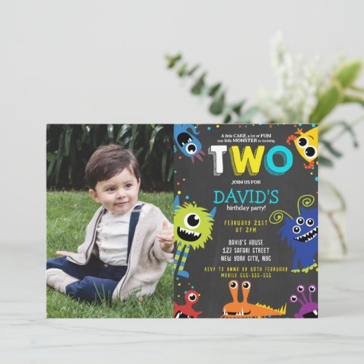 2nd誕生日リトルモンスターチャックボード写真 招待状 (スタンド正面)