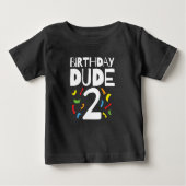 2nd誕生日2歳オールドボーイパーティー誕生日Dude 2 ベビーTシャツ (正面)