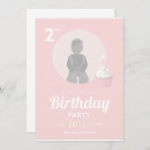 2nd Birthday Party Invitation Pink Cupcake Photo 招待状 (正面/裏面)