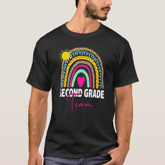2nd Grade Teacher Rainbow Back To School Hello Sec Tシャツ (正面)