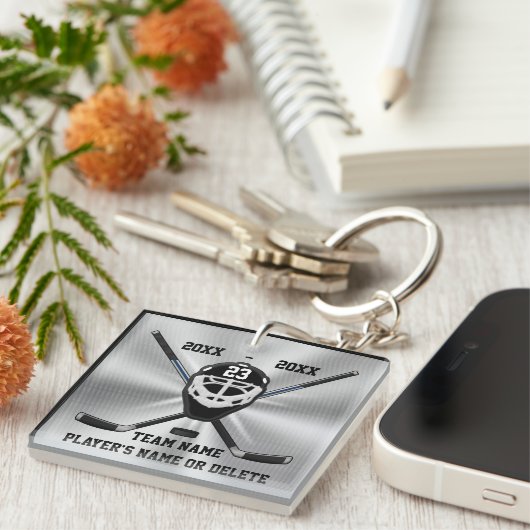 3つのテキスト・ボックスとのパーソナライズなホッケーのキーホルダー キーホルダー (正面右)