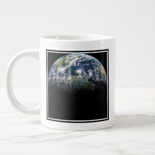 3つのハリケーンを持つ惑星の地球のモザイク画像 ジャンボコーヒーマグカップ
