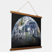 3つのハリケーンを持つ惑星の地球のモザイク画像 吊り下げ型タペストリー (傾斜あり)