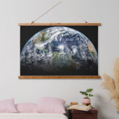 3つのハリケーンを持つ惑星の地球のモザイク画像 吊り下げ型タペストリー (寝室)