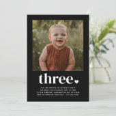 3つのハート写真3番目の誕生日 招待状 (スタンド正面)