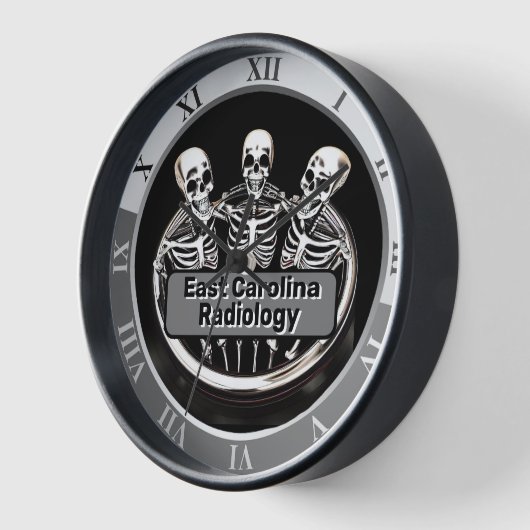 3つのフレンドリースケルトンあなたの部門名 壁時計 (傾斜)