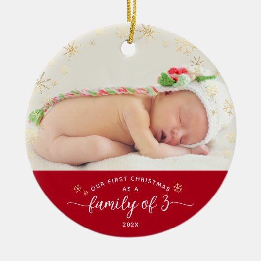 3つのベビー初めてのクリスマスの家族スノーフレーク写真 セラミックオーナメント (正面)