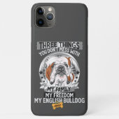 3つの事私の家族は私の自由の英語ブルドッグ Case-Mate iPhoneケース (裏面)