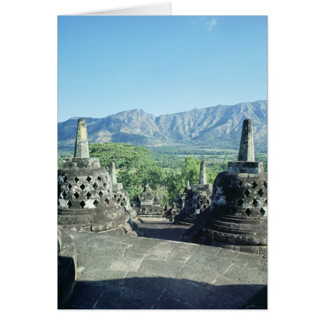 3つの円台地の眺め (正面)