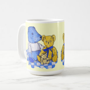 3つの古いテディ付きの青いチェックピクニッククロス コーヒーマグカップ