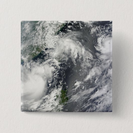 3つの強い嵐 缶バッジ (正面)