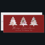 3つの木の形の写真ブルゴーニュのメリークリスマス シーズンカード<br><div class="desc">ミニマリスト3ツリーの形の写真バーガンディ・メリークリスマス。デジタルおよび印刷で利用可能。メリークリスマスは決まった台本スタイリッシュに書かれている。サンプルの3つの画像を簡単に独自の画像に置き換え、前面の名前でパーソナライズする。</div>