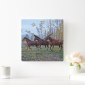 3つの栗の牧場の馬が同期して移動 スクエア壁時計 (ホーム)