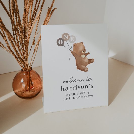 3つの茶色のバルーンを持つクマのウェルカムサイン 台座サイン