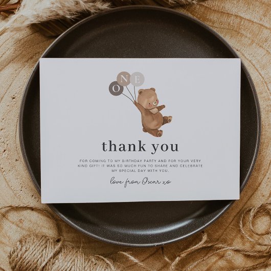 3つの茶色のバルーンを持つクマ – サンキューカード 招待状