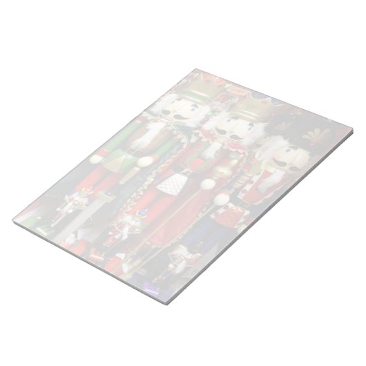 3つの賢明なクラッカー – くるみクラッカー兵士 ノートパッド (アングル)