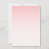 3つの赤いイチゴがピンクの背景に映えるバースデーカード 招待状 (裏面)