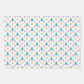 3つの青い色合いのクリスマスツリーパターン ラッピングペーパーシート (正面)