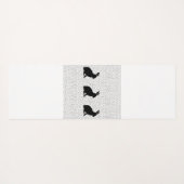 3つの黒い座っているラビットシルエット水玉模様 ヨガマット (裏面(横))