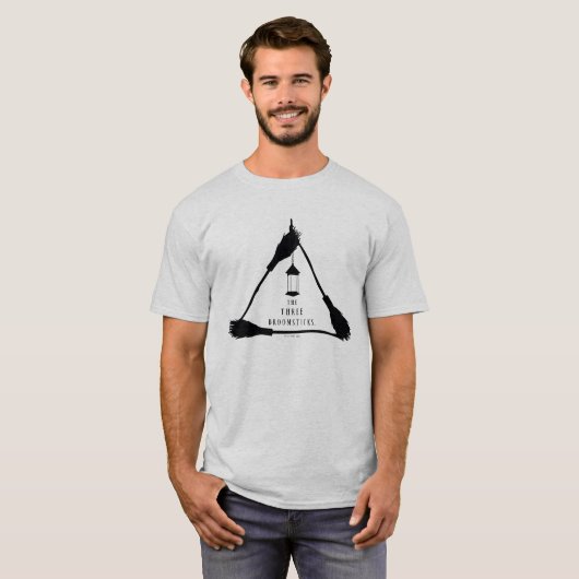 3つのBROOMSTICS™ロゴ Tシャツ (正面フル)