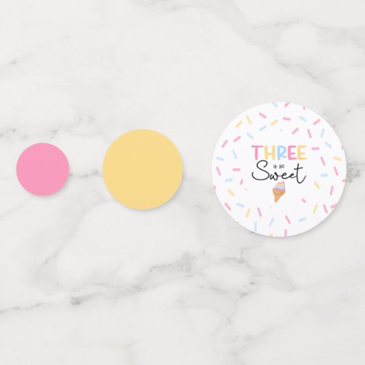 3つはとても甘いアイスクリームの3番目の誕生日パーティー コンフェッティ (正面)