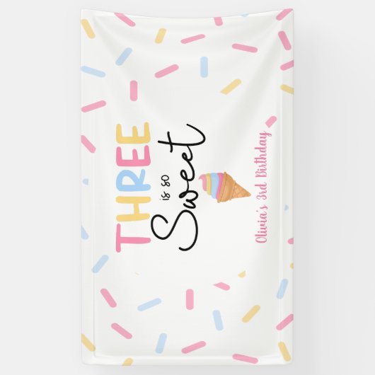 3つはとても甘いアイスクリームの3番目の誕生日パーティー 横断幕 (縦)