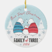 3クマの家族スノーフレーク私たちの初めてのクリスマス セラミックオーナメント (裏面)