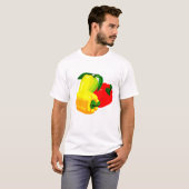 3コショウの写実的で赤い黄色緑 Tシャツ (正面フル)