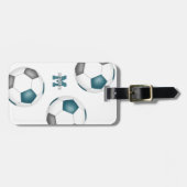 3ティール（緑がかった色）グレー白サッカーボール女の子スポーツ ラゲッジタグ (正面横)