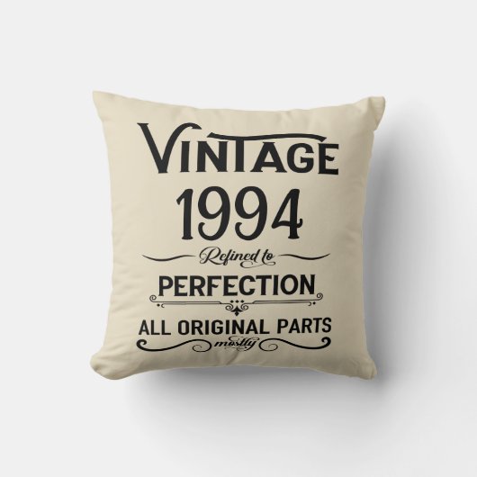 3パーソナライズされたヴィンテージ30歳の誕生日パーティー クッション (正面)