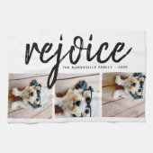 3フォトコラージュ – Merry モダン Christmas Rejoice キッチンタオル (横)