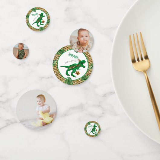 3レックス恐竜3回目の誕生日パーティー写真 コンフェッティ (グループ)