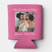 3世代の愛のおばあちゃん、母、私の写真 缶クーラー (裏面)