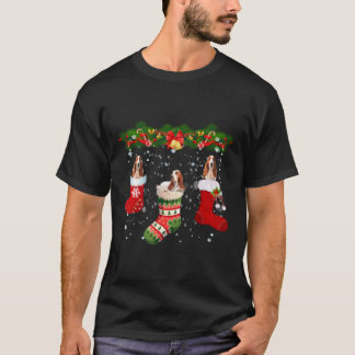 3人のバセットハウンドドッグ靴下クリスマスサンタハット Tシャツ