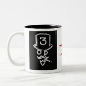3人の古い男の暗いロゴのマグ ツートーンマグカップ (左)