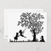 3人の女の子、木のスイングと摘み花 ポストカード (正面/裏面)