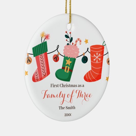 3人の家族としての靴下のクリスマス セラミックオーナメント (右)
