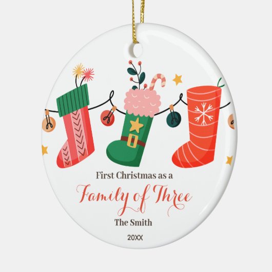 3人の家族としての靴下のクリスマス セラミックオーナメント (左)