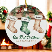 3人の新しい親の家族としての初めてのクリスマス セラミックオーナメント