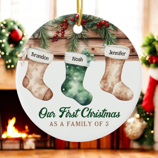 3人の新しい親の家族としての初めてのクリスマス セラミックオーナメント