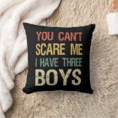 3人の男の子がいるから怖がらせるな クッション (ブランケット)