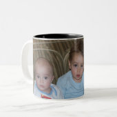 3人の男の子 ツートーンマグカップ (正面左)