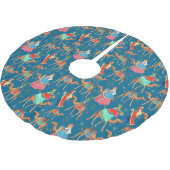 3人の賢い男の王とラクダの青いオールオーバー ブラッシュドポリエステルツリースカート (アングル)